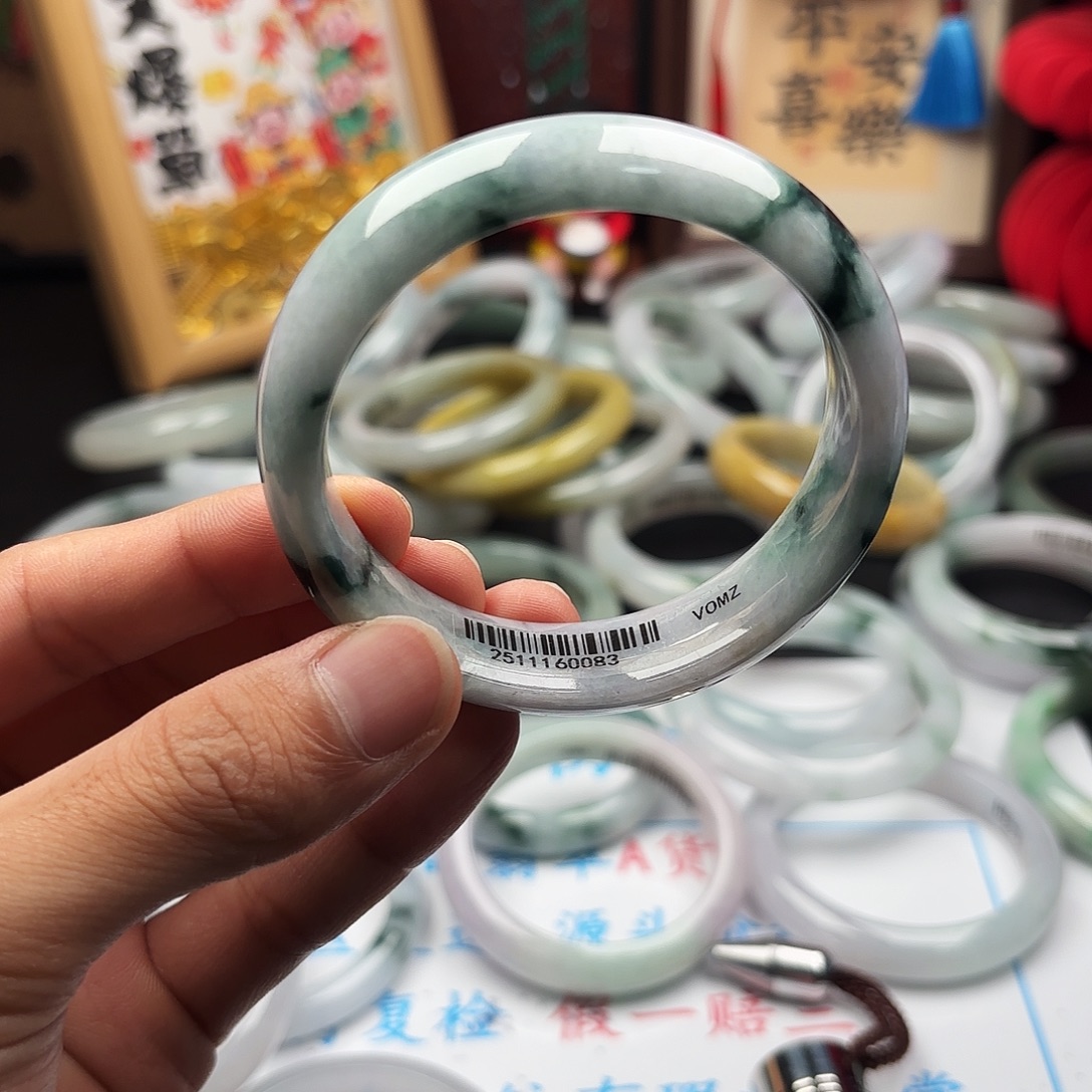翡翠未镶嵌手镯5859x4 31