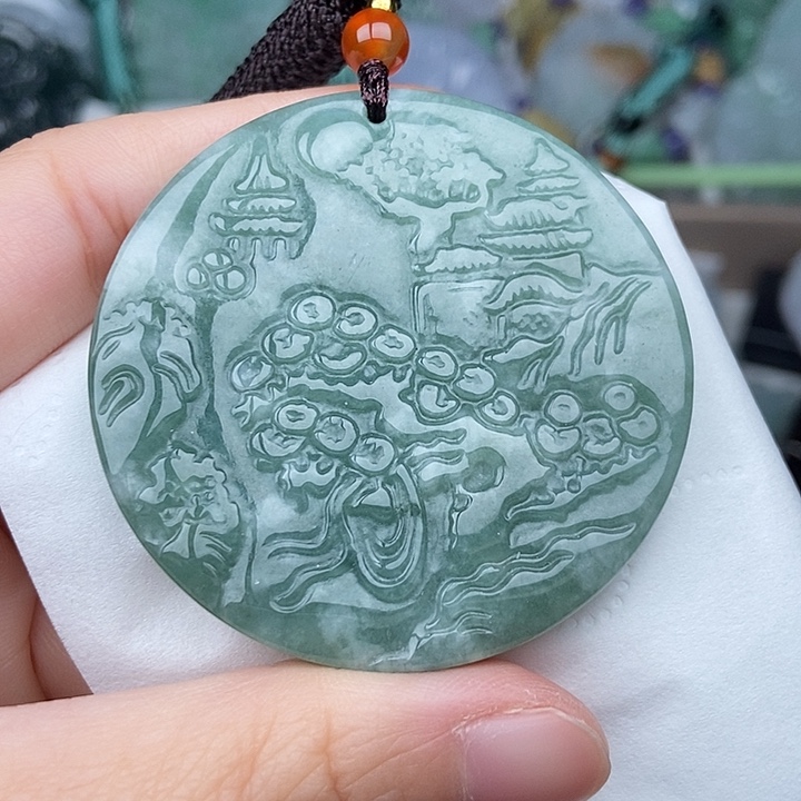 翡翠未镶嵌颈饰翡翠