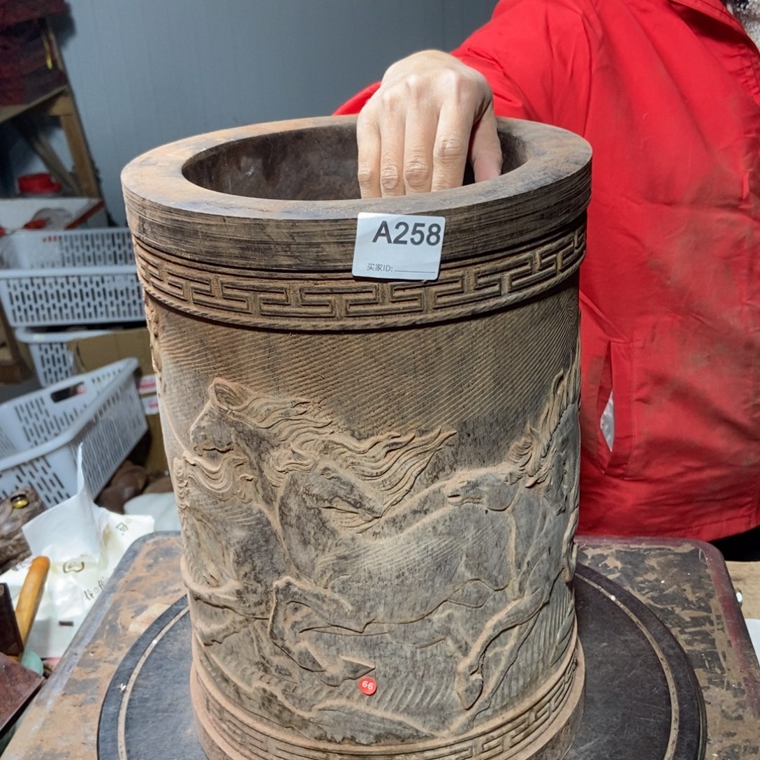 宇***木成品摆件福利放漏