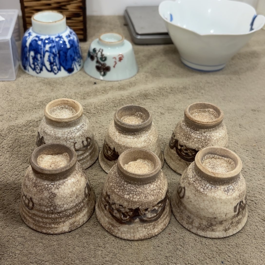 瓷片非常好看漂亮的物品 