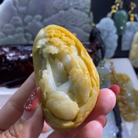 【闪购商品】颈饰未镶嵌翡翠山水
