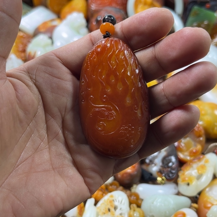 和田玉吊坠(不含链)未镶嵌轻*兵