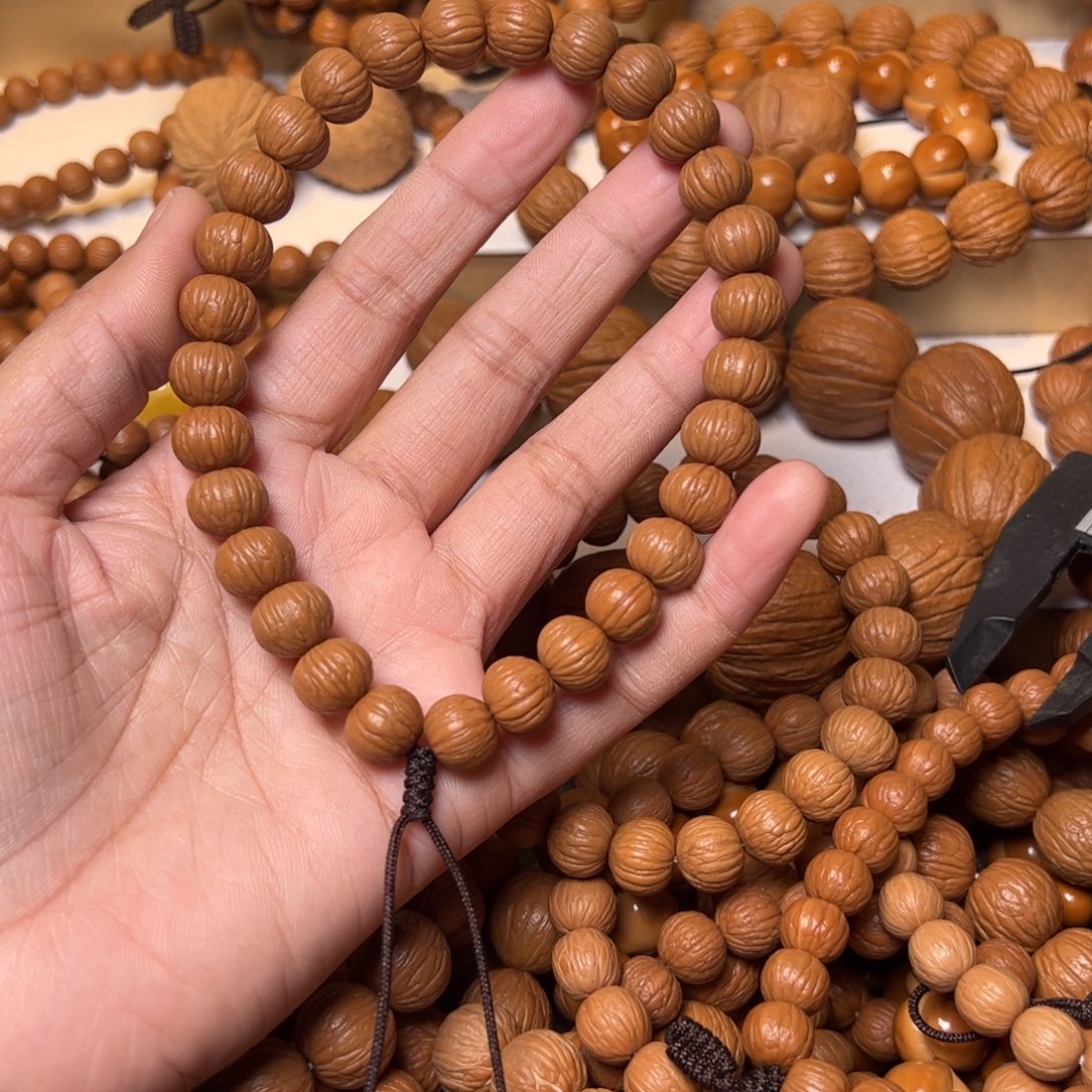 龘***齾猴头核桃吊坠土豪1.18尺寸29颗一颗三通