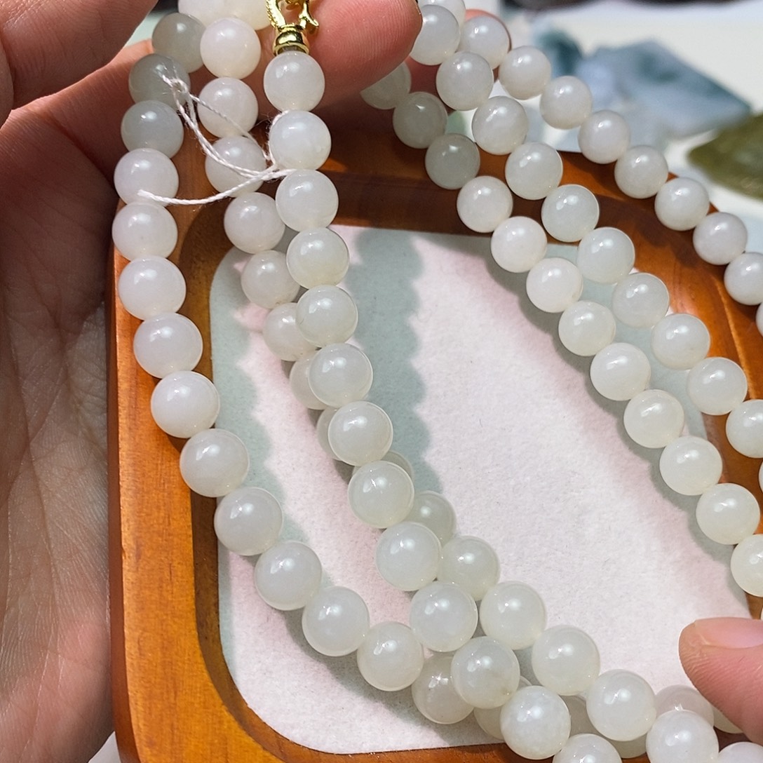 和田玉未镶嵌颈饰和田玉