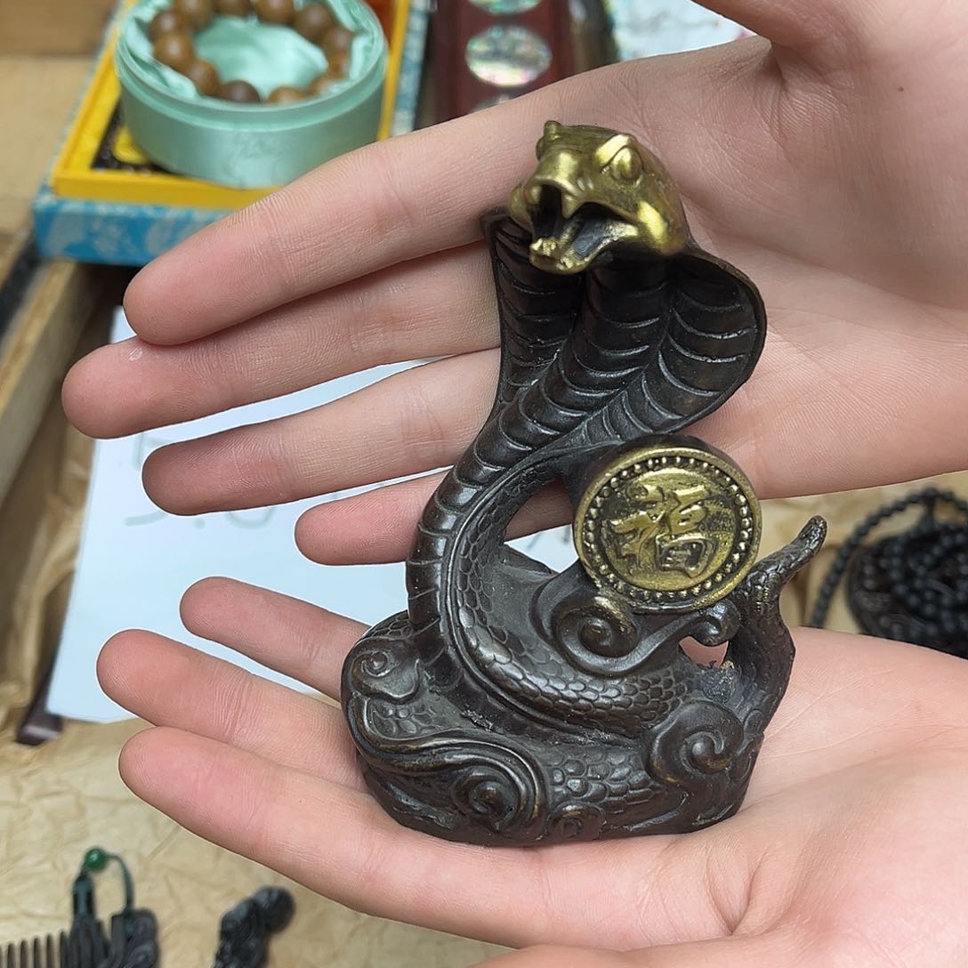 大叶紫檀（黑酸枝木类）