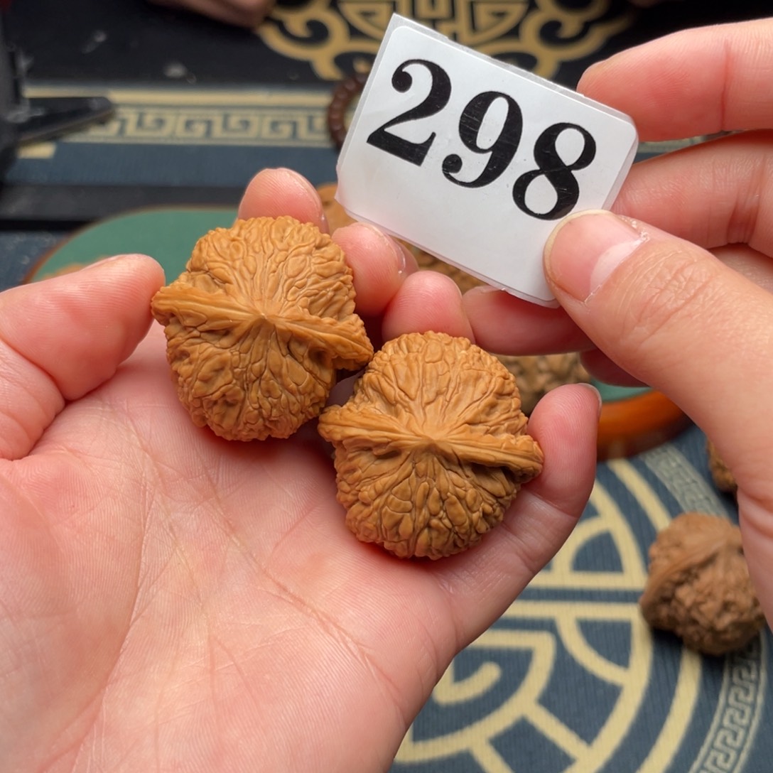 文玩核桃吊坠35泥鳅背298号