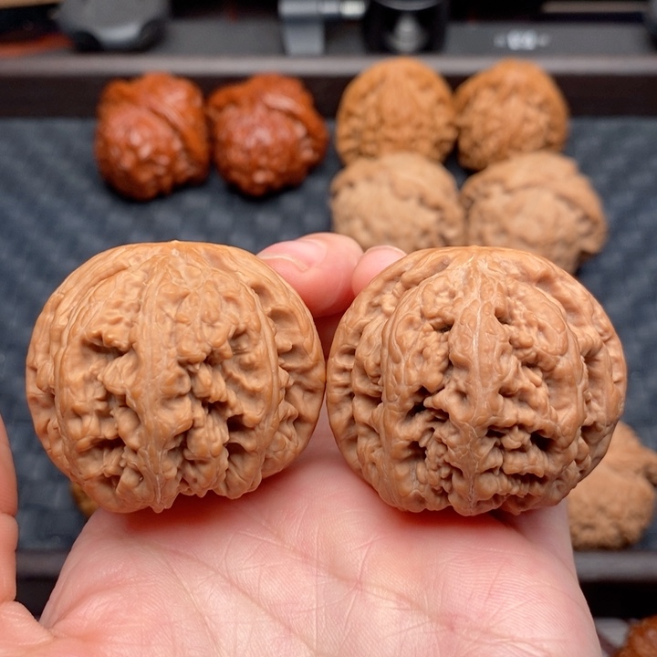 文玩核桃把件大粗筋