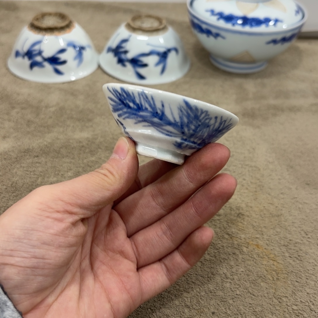 瓷片非常好看漂亮的物品 