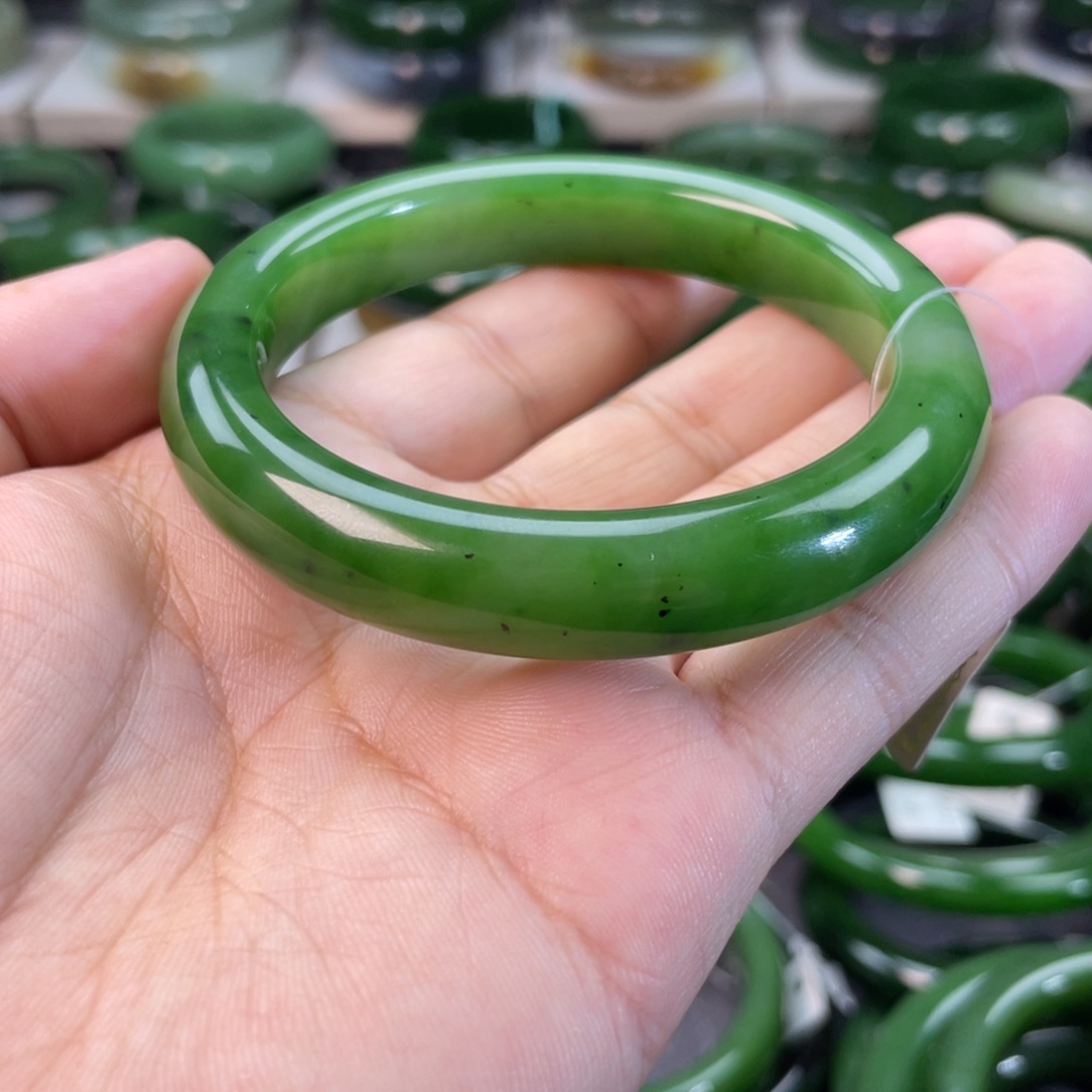 和田玉（碧玉）手镯未镶嵌