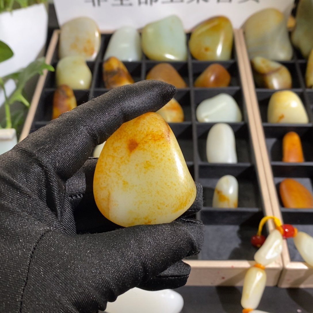 和田玉未镶嵌颈饰烈*修