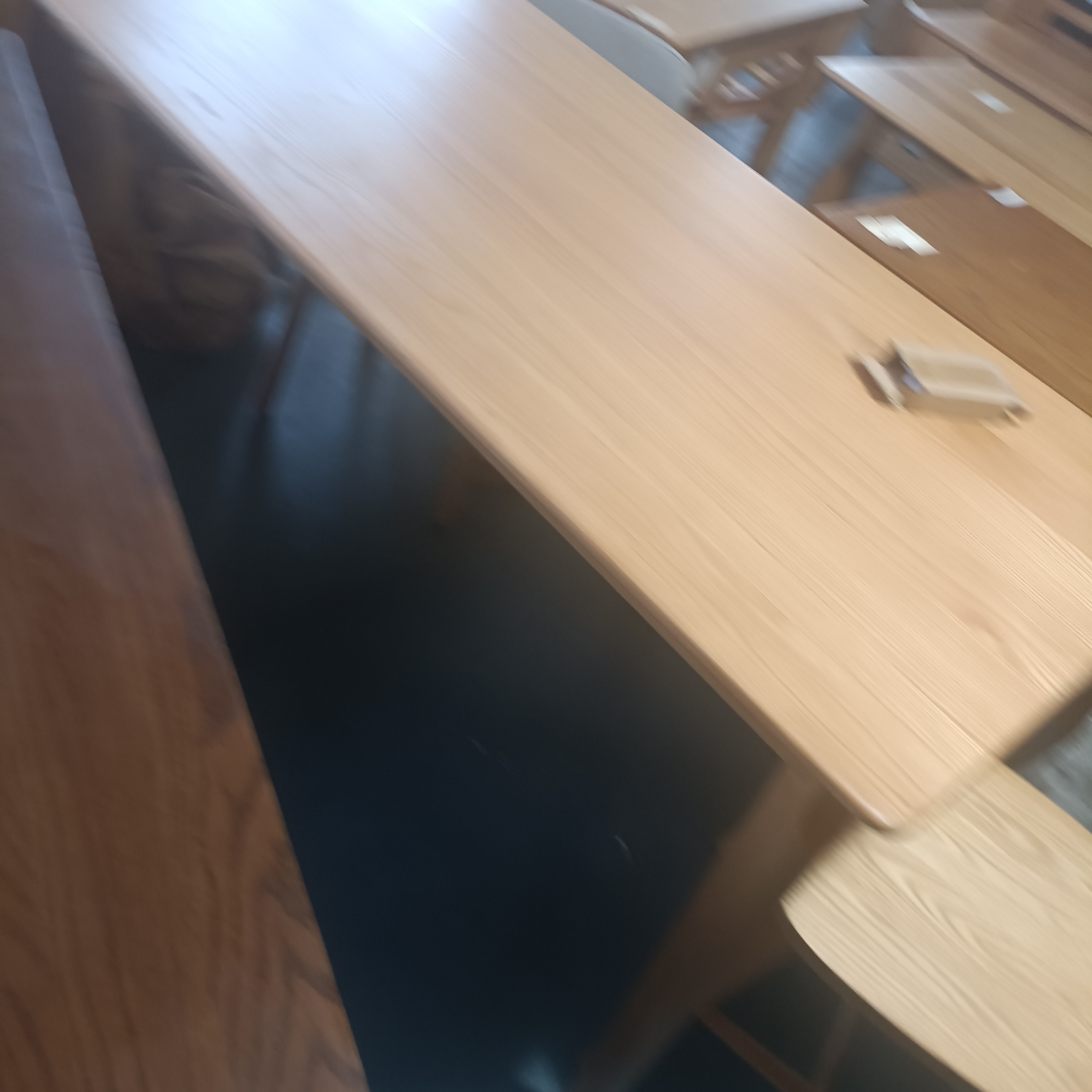 餐桌1.5米，自己安装
