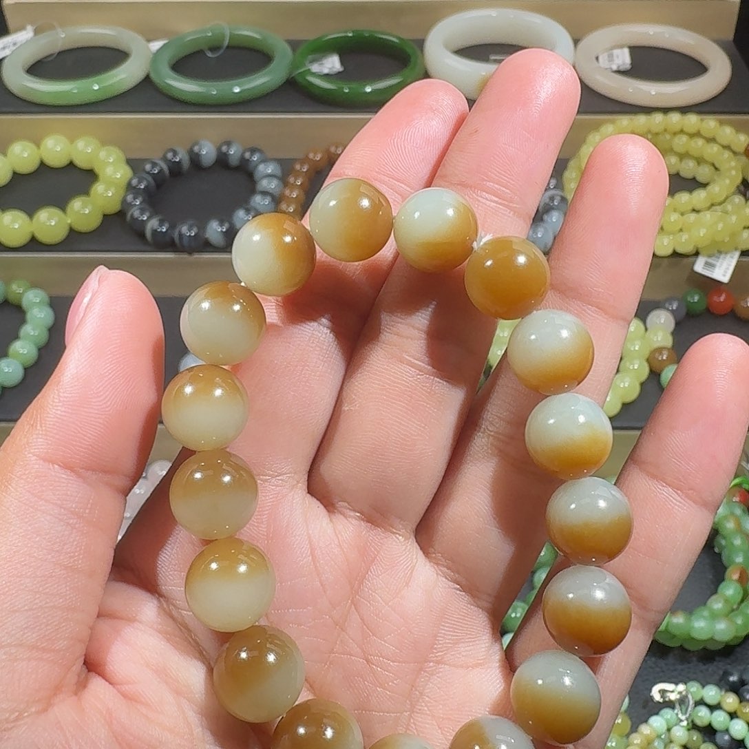 清***川和田玉（糖玉）未镶嵌手链