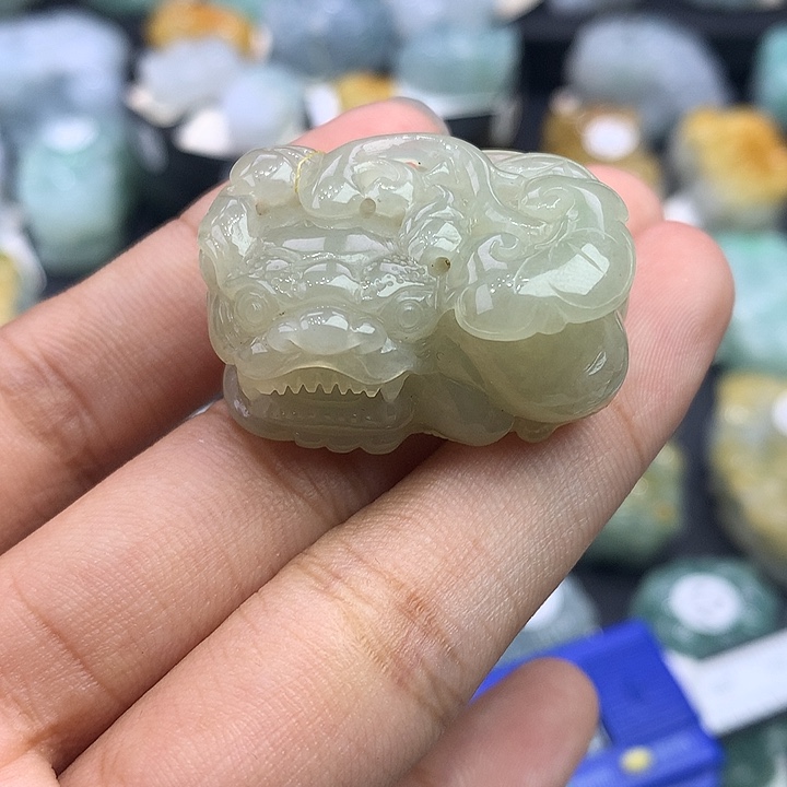 颈饰未镶嵌翡翠天然缅甸翡翠