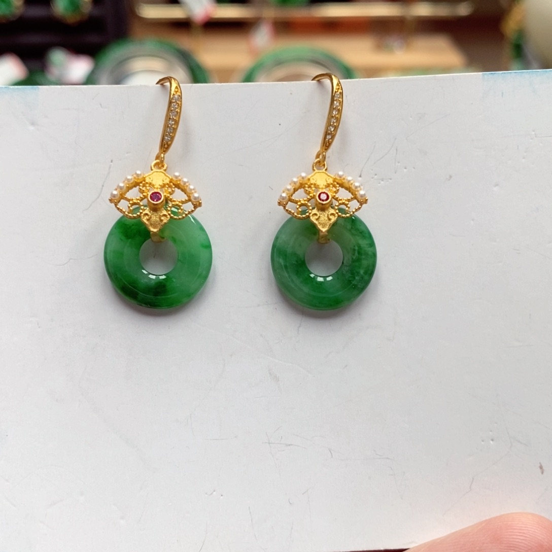 银S925镶嵌翡翠耳饰翡翠耳饰