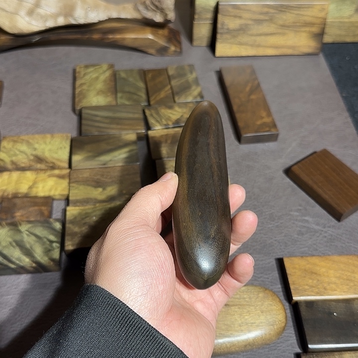 春***~阴沉木直播间一物一拍截图