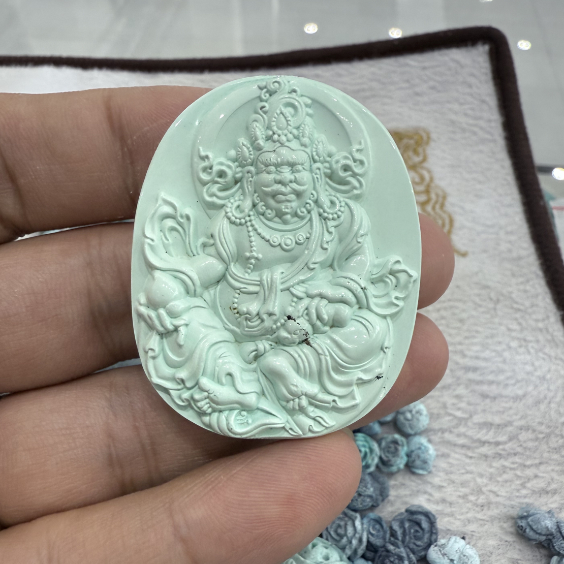 精美绿松石雕刻件