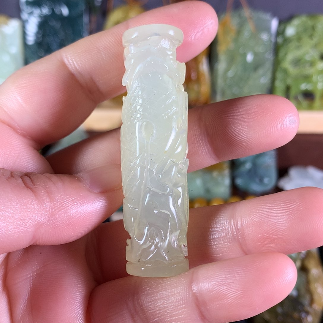 蛇纹石玉吊坠(赠链)未镶嵌