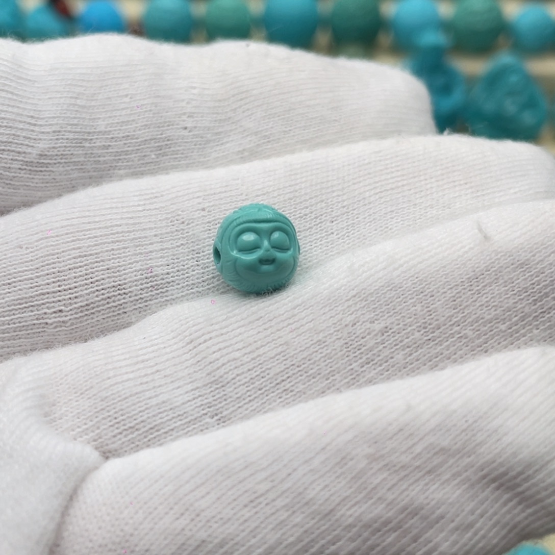 绿松石未镶嵌颈饰卡9.3