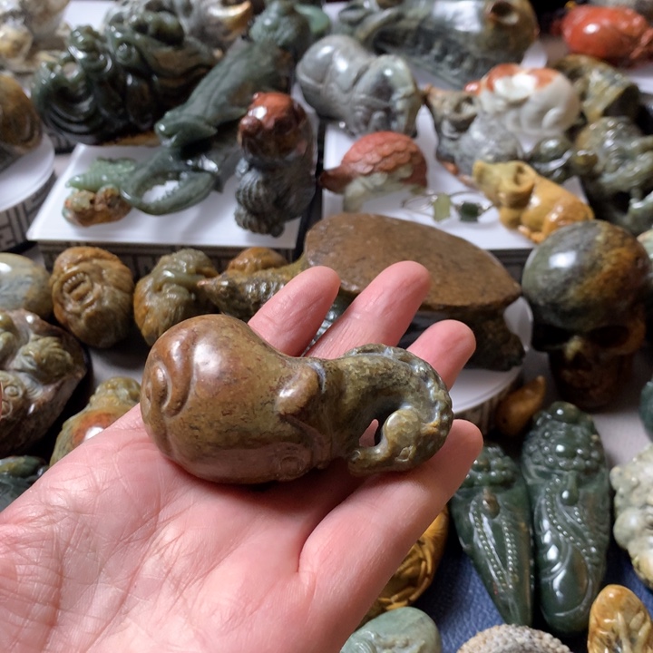 岫岩河磨玉（透闪石质玉）手链未镶嵌