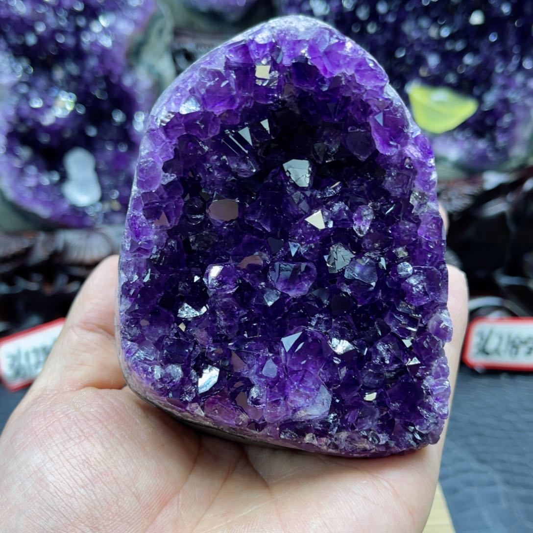 紫晶大型摆件（非配饰）未镶嵌