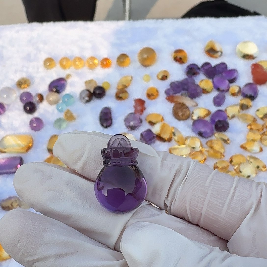 未镶嵌珠宝半成品水晶“**”