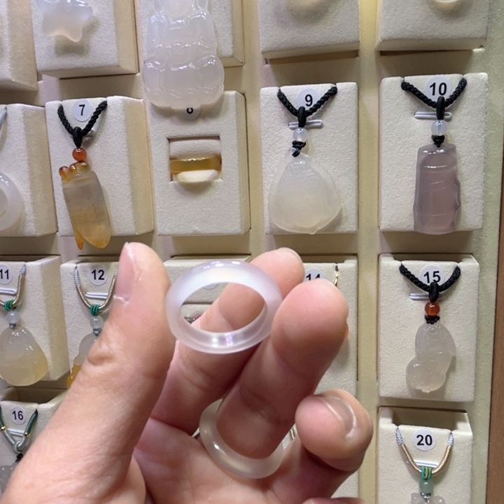 玛瑙/玉髓颈饰未镶嵌未****3