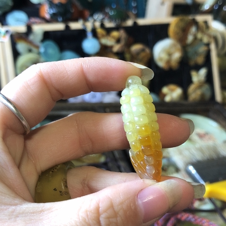 岫玉未镶嵌岫玉挂件