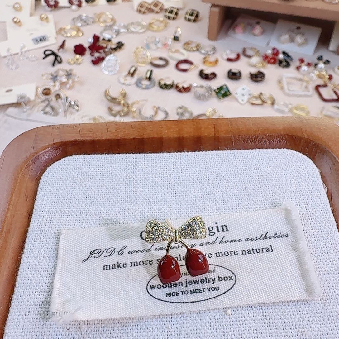 仿珍珠铜合金合金耳钉