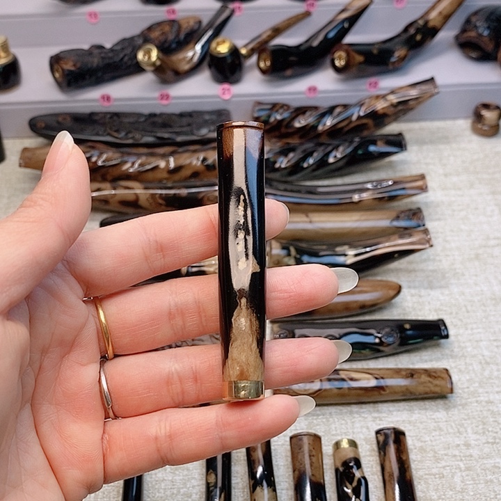 贝壳杉子*柳木烟嘴光面