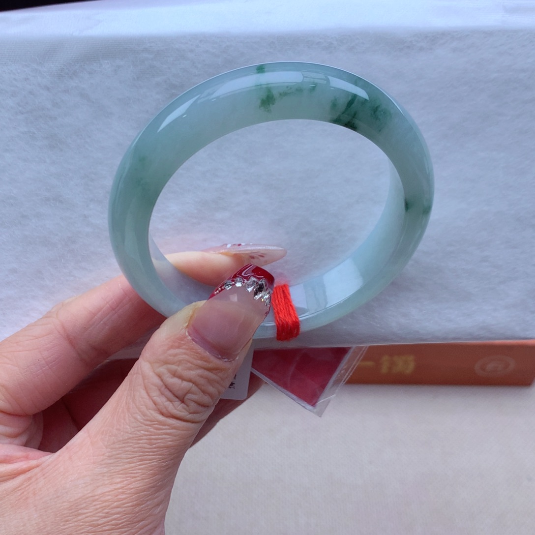 翡翠手镯未镶嵌缅甸翡翠手镯