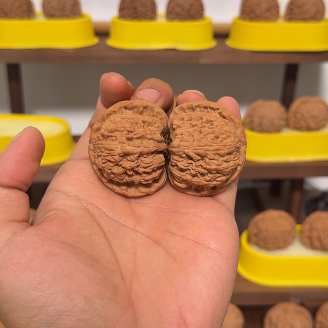 文玩核桃吊坠45尺全品闷白