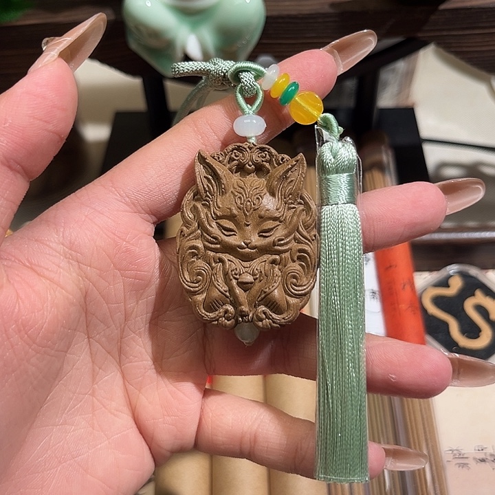 纯天然玫瑰九尾狐狸香牌 车挂