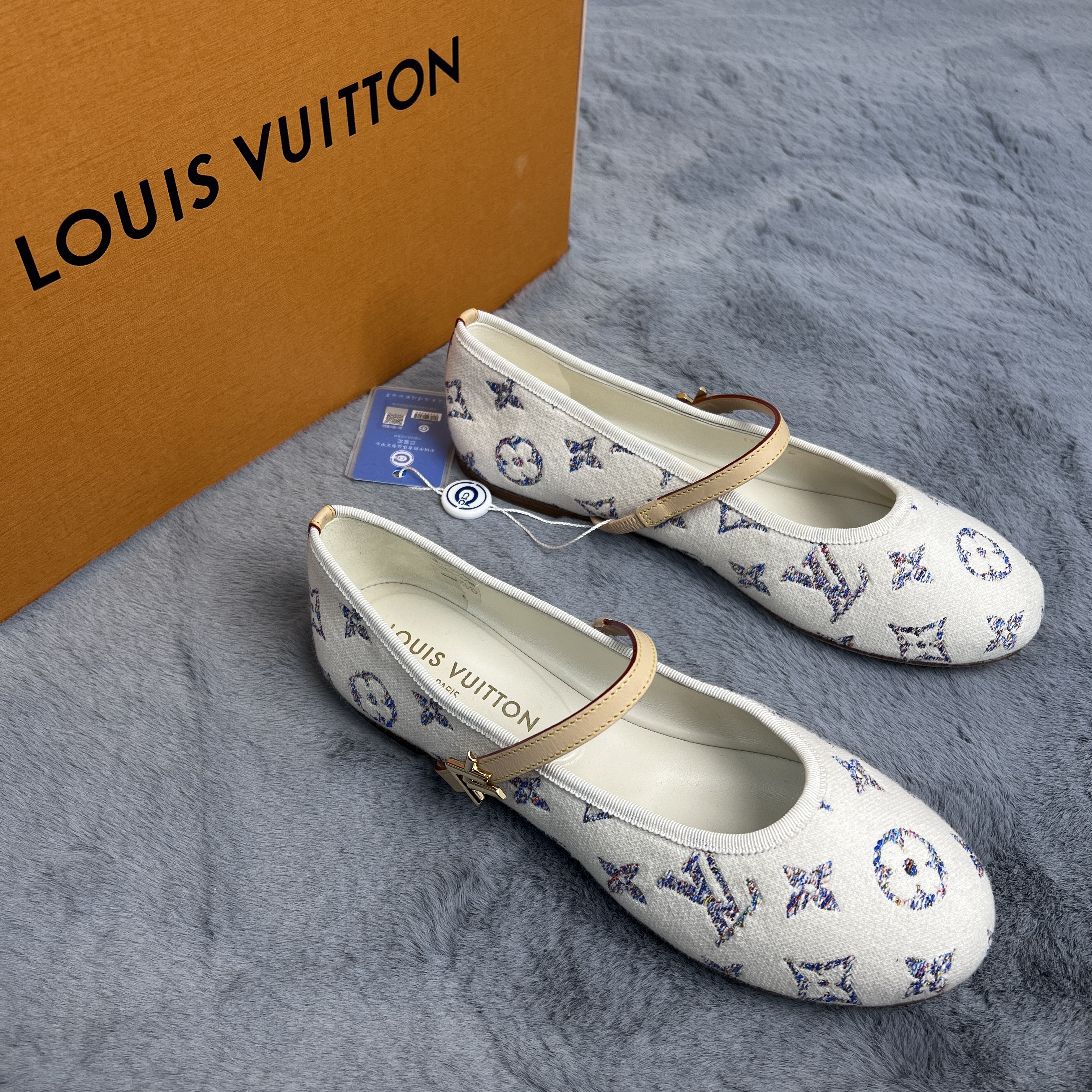 未使用 LouisVuitton/路易威登 38.5码！lv 25ss新款彩印玛丽珍鞋