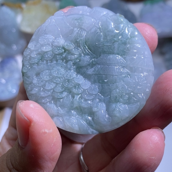 【闪购商品】颈饰未镶嵌翡翠山水
