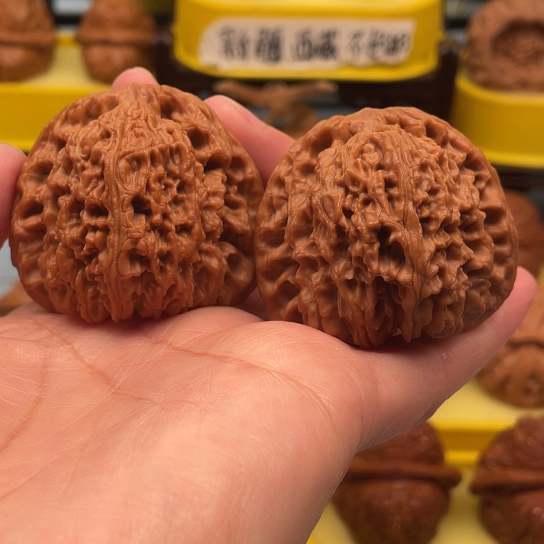 吊坠文玩核桃全品南疆石凹底46