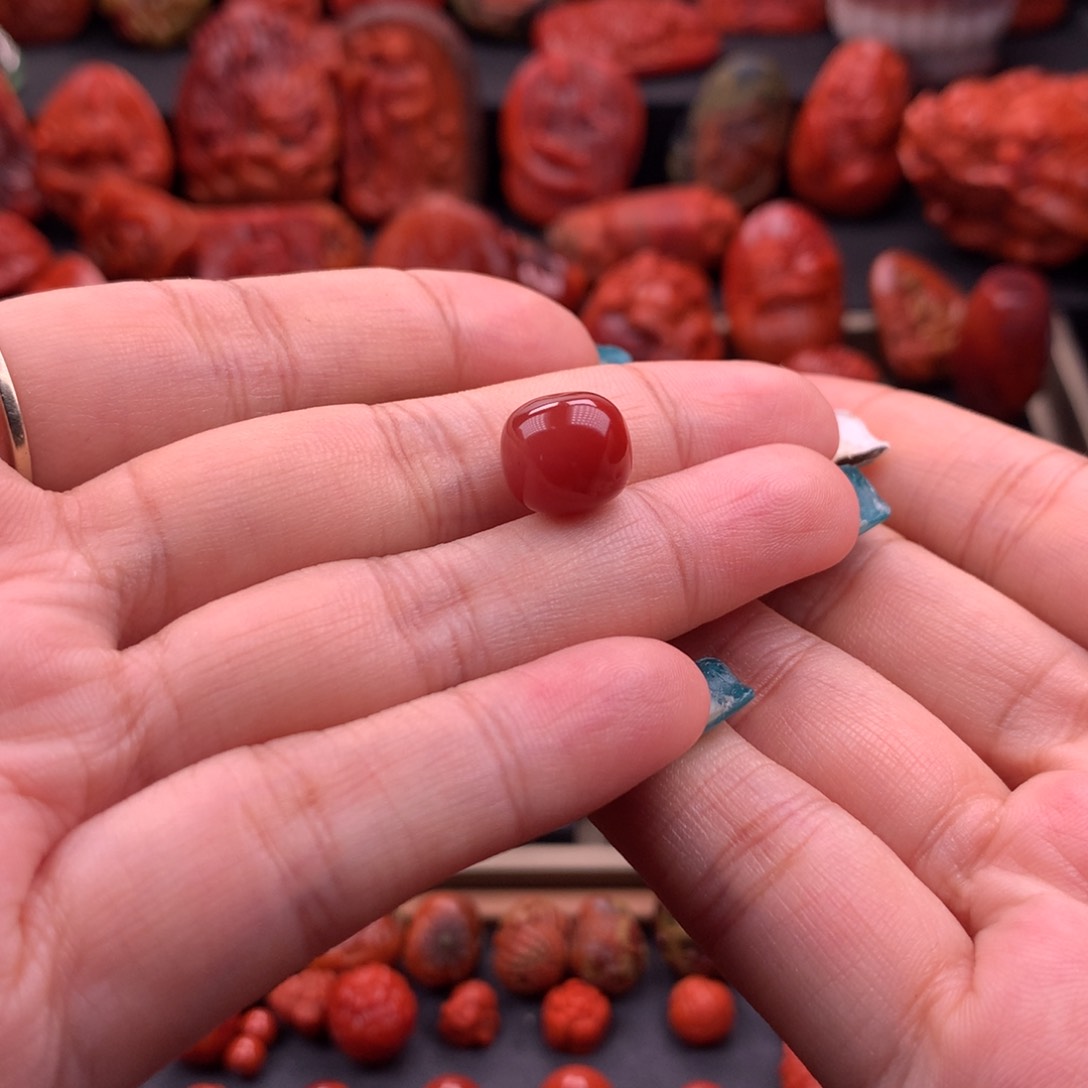 南红玛瑙南红川料原矿老型11mm未镶嵌