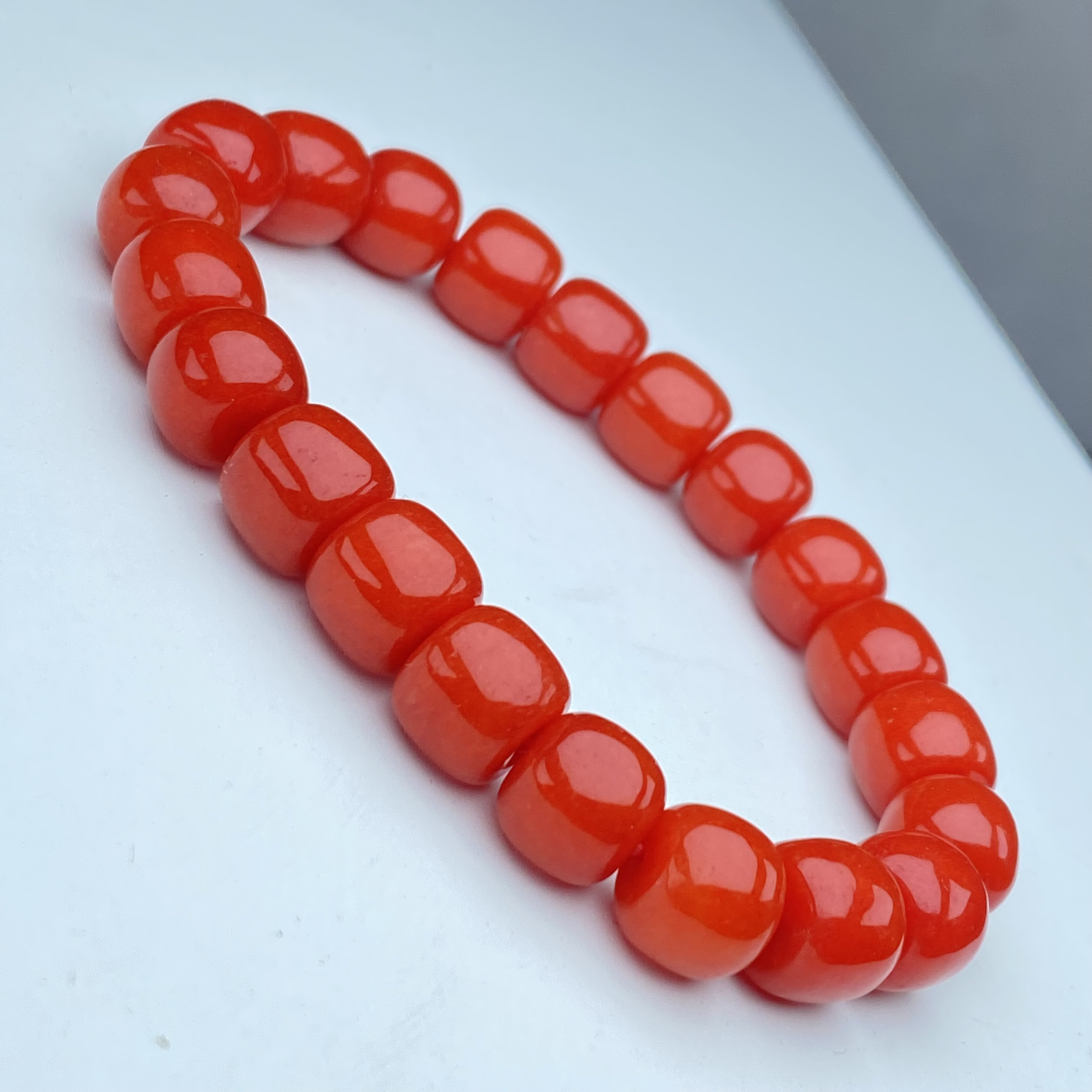 A673号精品红老型珠手链10mm多样性发一件