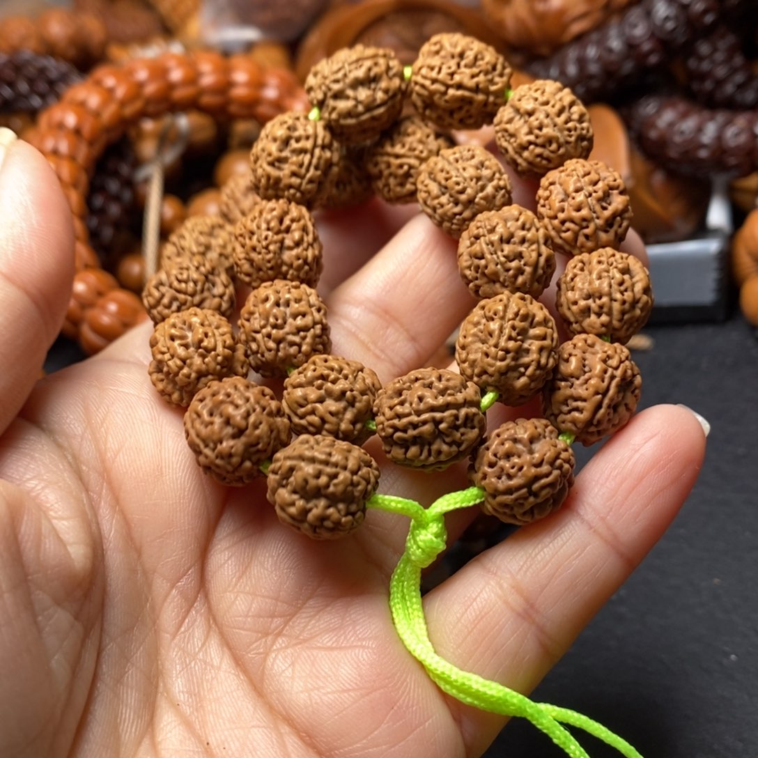 吊坠猴头核桃橄榄