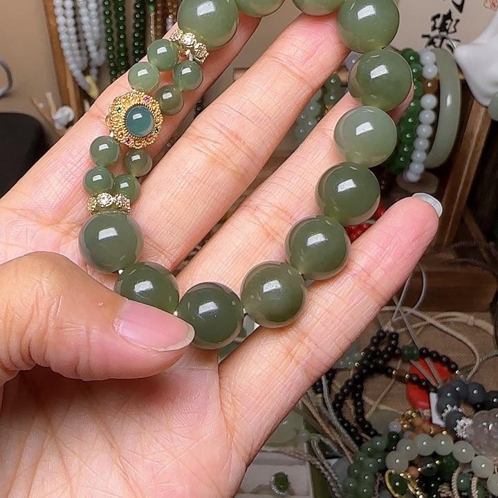 和田玉颈饰未镶嵌喜****伞