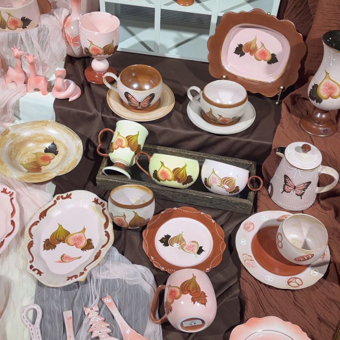 瓷片8805一起逛集市啦