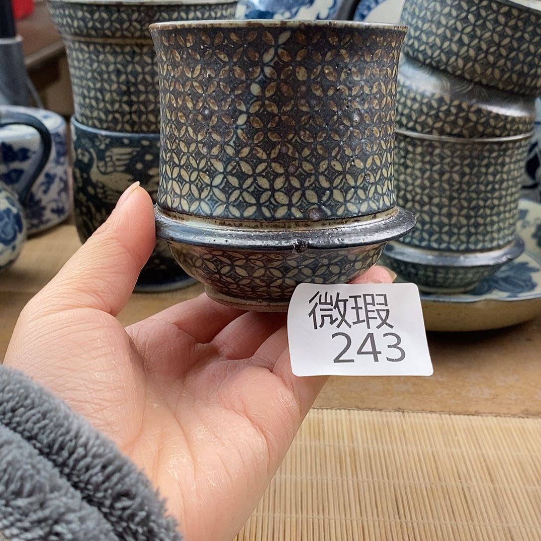 手工手绘青花陶瓷