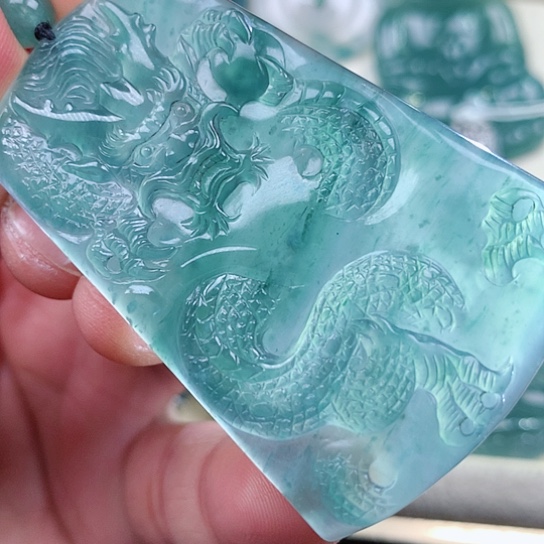 【闪购商品】翡翠颈饰未镶嵌天然翡翠