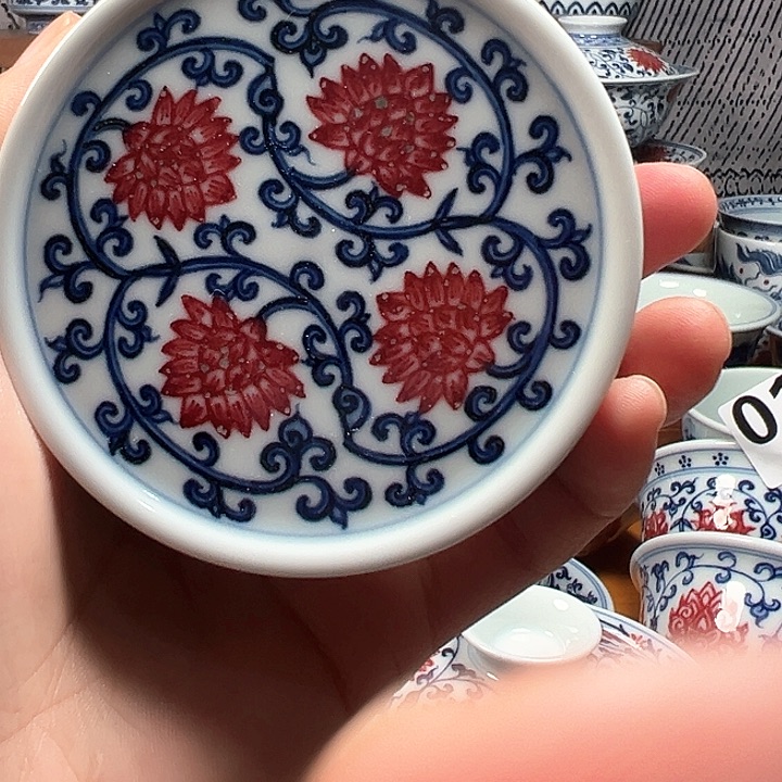 摆件当代釉里红盖值