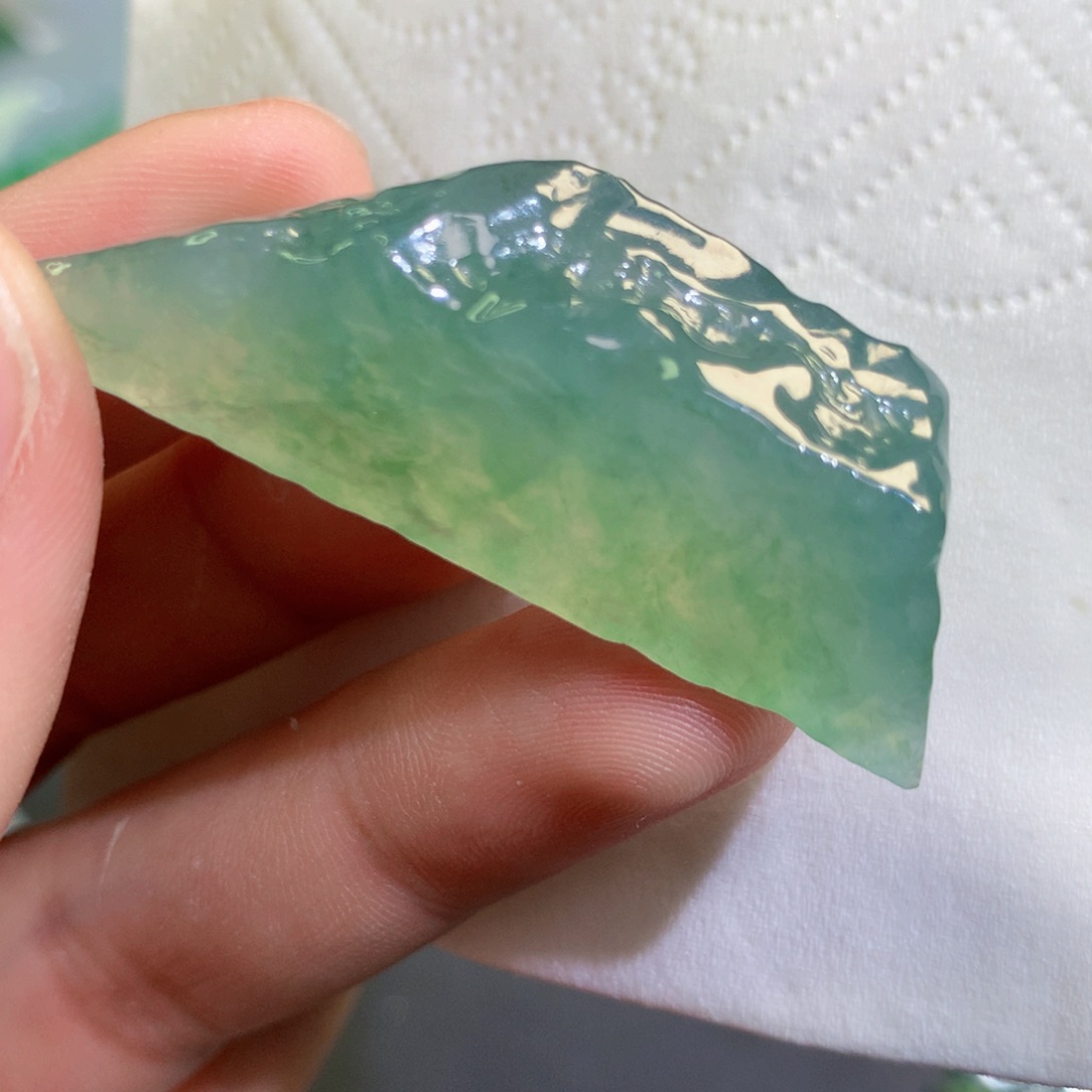 【闪购商品】翡翠吊坠(不含链)未镶嵌