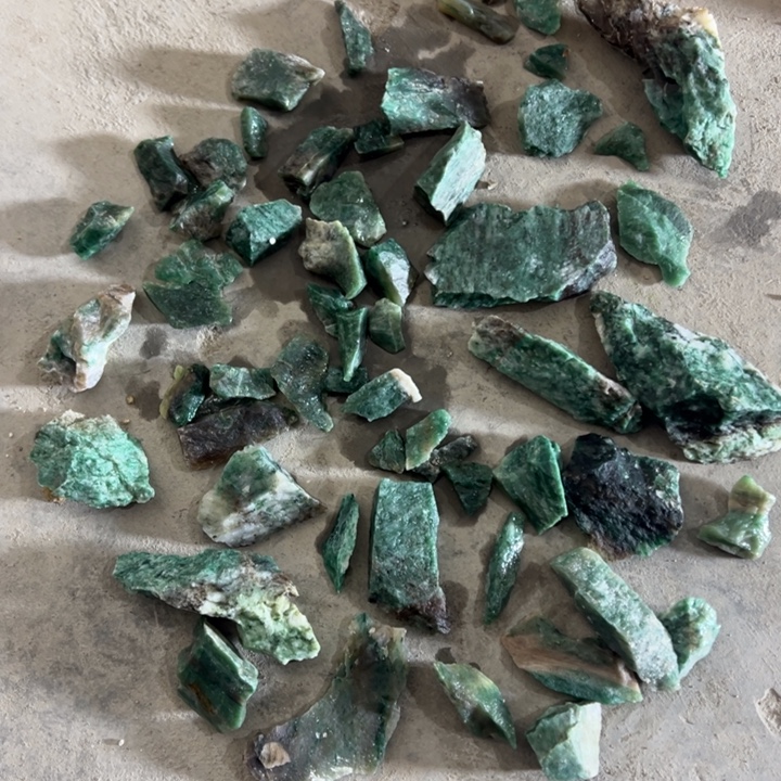 凉***独山玉未镶嵌吊坠(不含链)