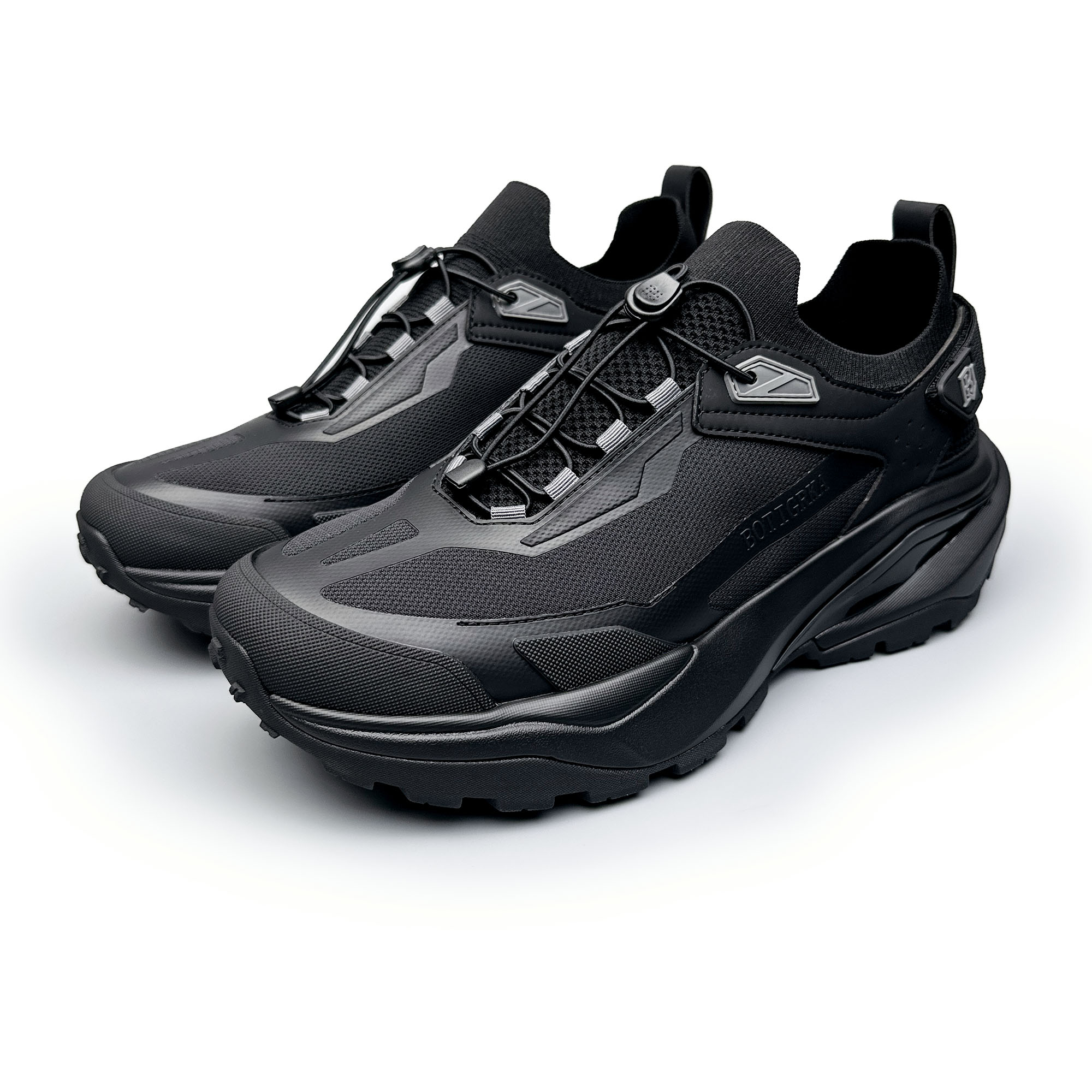 BIEUBRAYR【户外运动】新品减震舒适户外防滑休闲透气黑灰运动男鞋