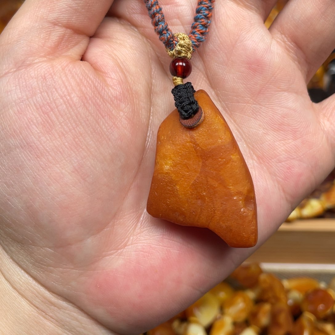 蜜蜡珠宝奇石未镶嵌