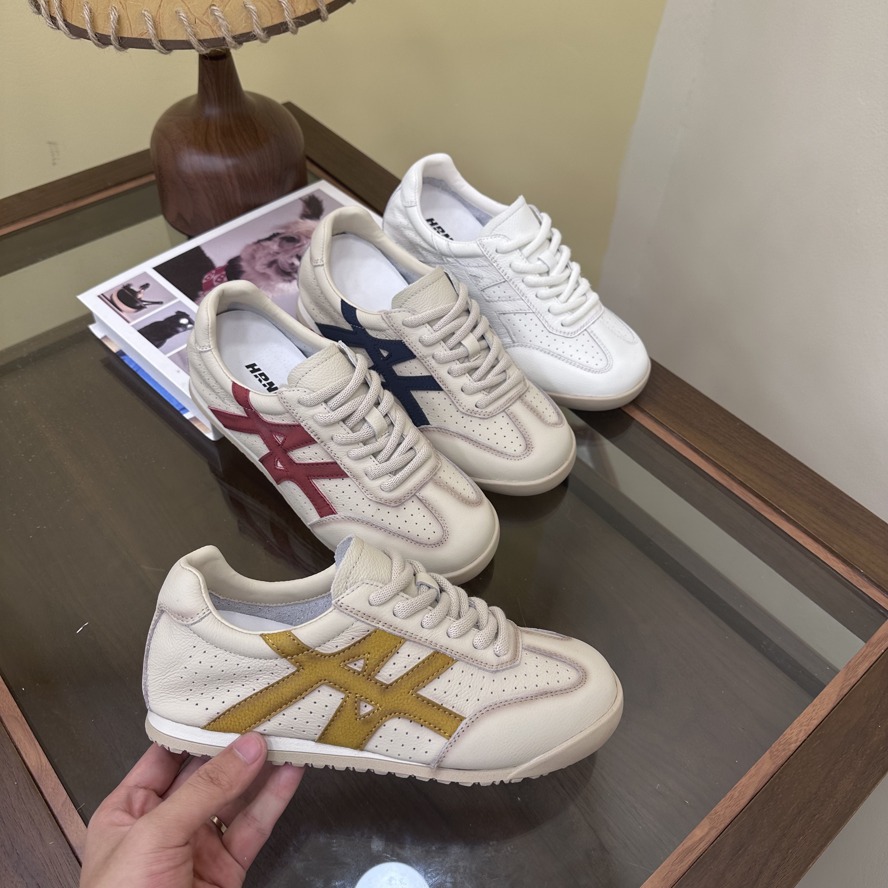 【真牛皮头层皮】3.5公分内增高小白鞋板鞋夏季镂空德训时尚休闲鞋