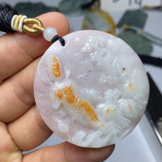 翡翠未镶嵌颈饰翡翠