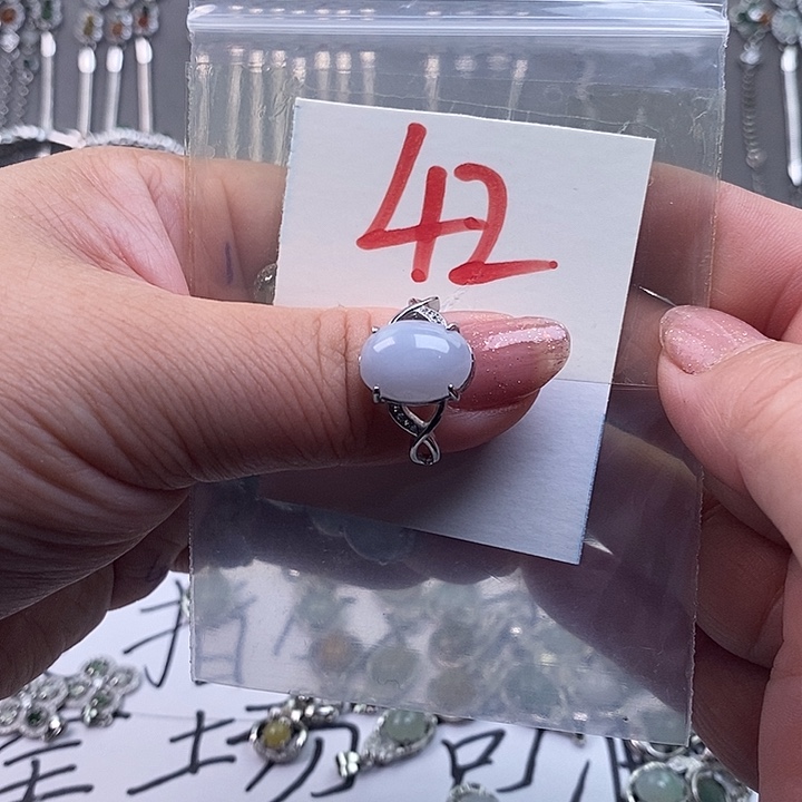 未镶嵌戒指翡翠缅甸